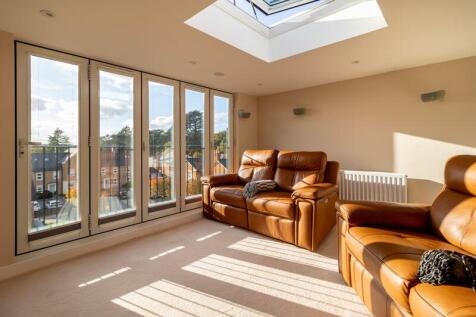 Tower Place, Warlingham 4 bed terraced house for sale