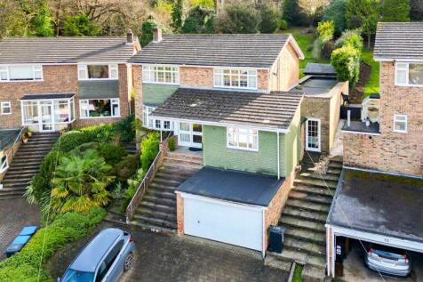 Court Farm Road, Warlingham 4 bed detached house for sale