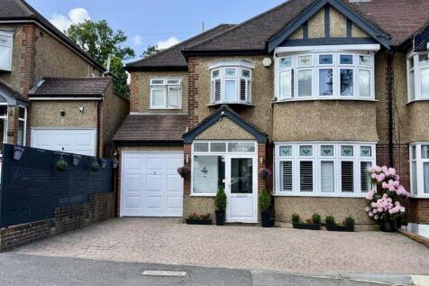 5 bedroom semi-detached house for sale