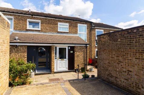 Bardolph Avenue, Forestdale, Croydon 3 bed terraced house for sale