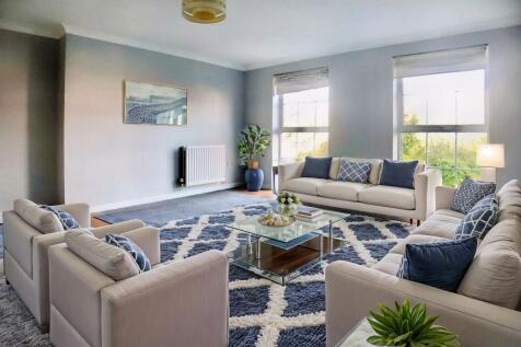 Coaters Lane, Wooburn Green, HP10 3 bed apartment for sale