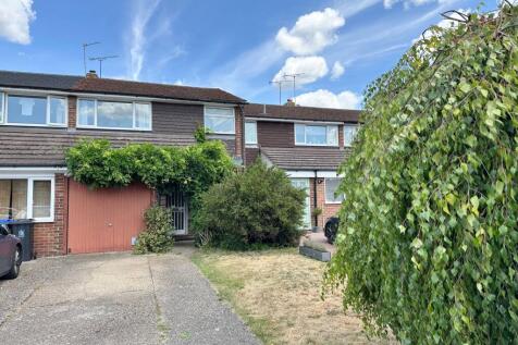 White Hart Meadow, Beaconsfield, HP9 3 bed terraced house for sale