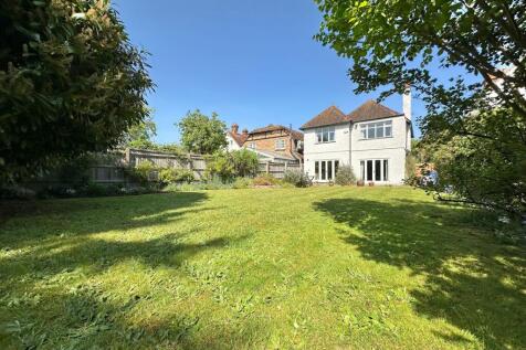 Park Lane, Beaconsfield, HP9 4 bed detached house for sale