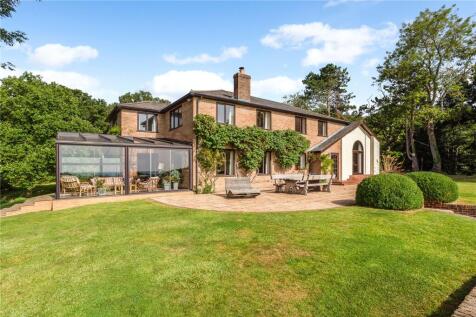 Clay Lane, Beenham, Reading... 5 bed detached house for sale
