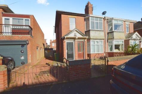 2 bedroom ground floor flat for sale