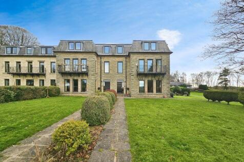 5 bedroom mews property for sale