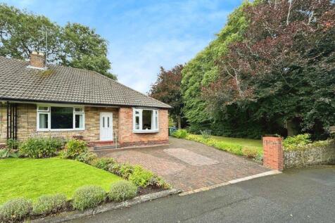 3 bedroom semi-detached bungalow for sale