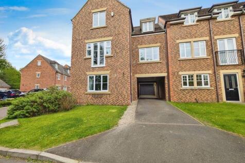 4 bedroom town house for sale