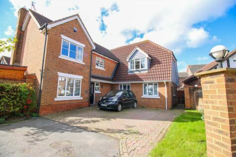 5 bedroom detached house for sale