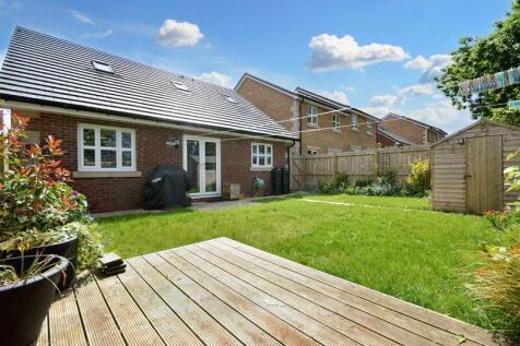 3 bedroom detached bungalow for sale