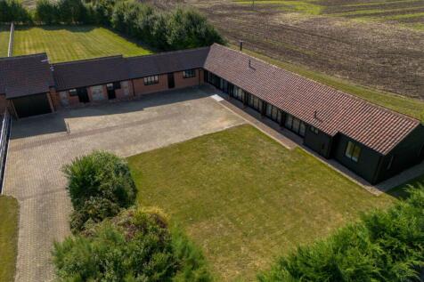 Bolford Street, Dunmow CM6 3 bed bungalow for sale
