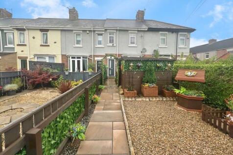 2 bedroom terraced house for sale
