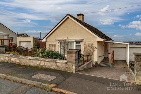 2 bedroom detached bungalow for sale