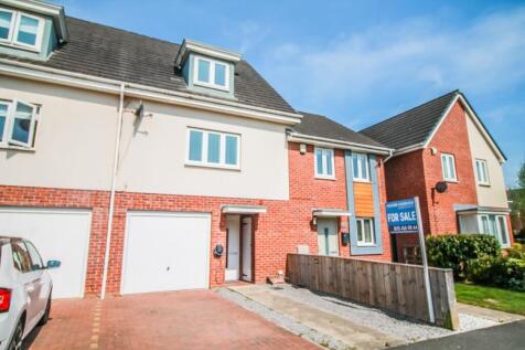 Rockingham Drive, Teal Farm, Washington 3 bed townhouse for sale