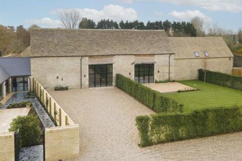 4 bedroom barn conversion for sale