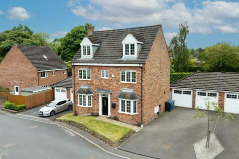 5 bedroom detached house for sale