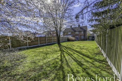 Spring Gardens Road, Chappel, CO6 3 bed semi