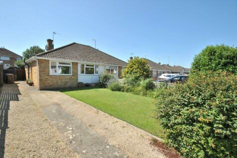 2 bedroom semi-detached bungalow for sale