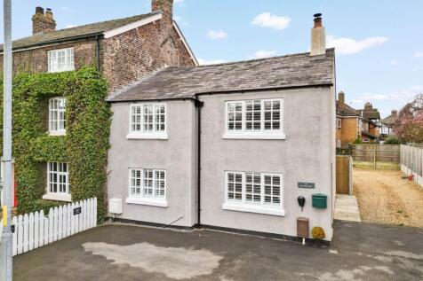 2 bedroom semi-detached house for sale