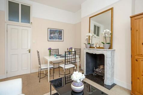 Whittingstall Road, London 2 bed flat for sale