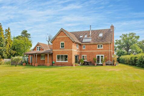 Tutts Clump, Reading, Berkshire 6 bed detached house for sale