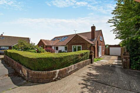 Elmfield Close, Weald, Sevenoaks, Kent 4 bed bungalow for sale