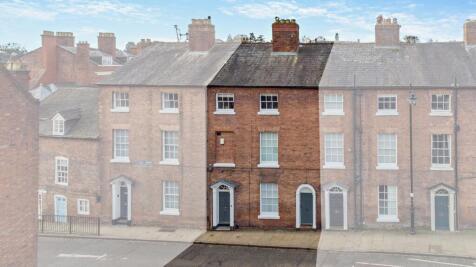 4 bedroom terraced house for sale