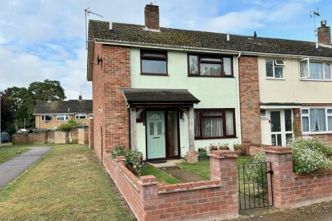 Wangford 3 bed end of terrace house for sale