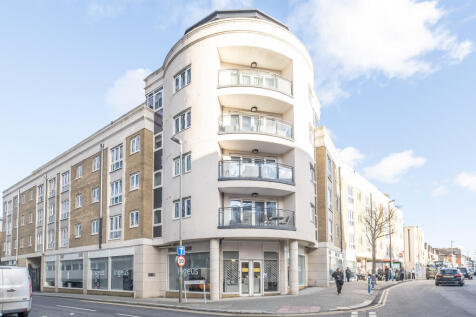 2 bedroom flat for sale