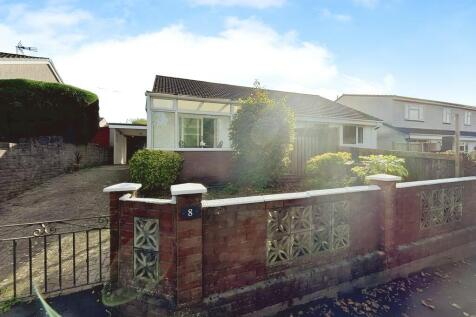 2 bedroom semi-detached bungalow for sale