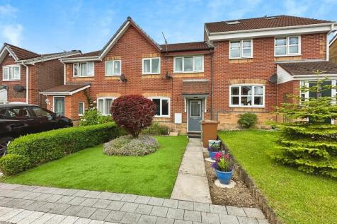 3 bedroom terraced house for sale