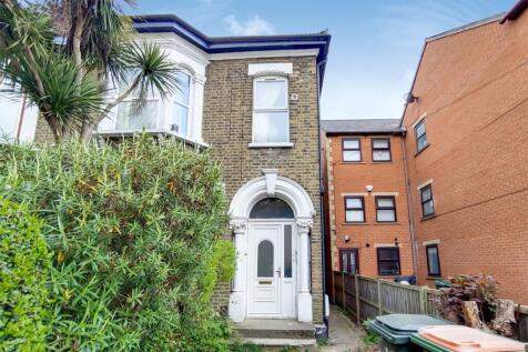 Earlham Grove, Forest Gate, London, E7 2 bed flat for sale