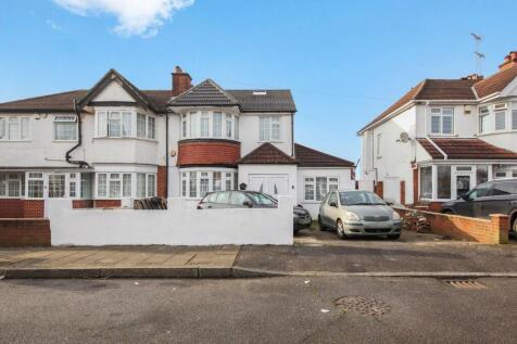 Lulworth Gardens, Harrow HA2 5 bed semi