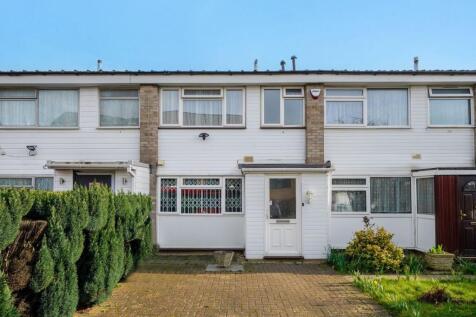 Eastcote Lane, Harrow HA2 2 bed terraced house for sale