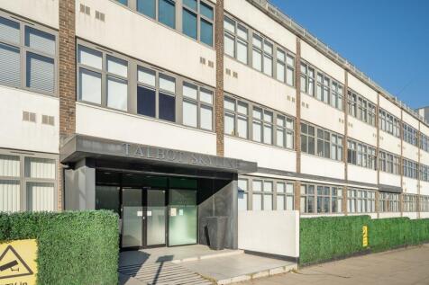 Imperial Drive, Harrow HA2 Studio for sale