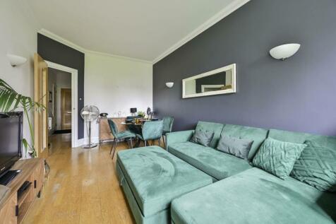 Belvedere Road, Waterloo, London, SE1 1 bed flat for sale