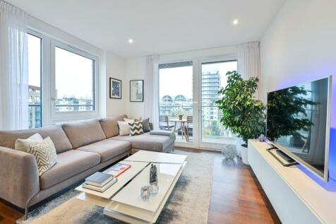 Quinton Court, Rotherhithe, London, SE16 2 bed flat for sale