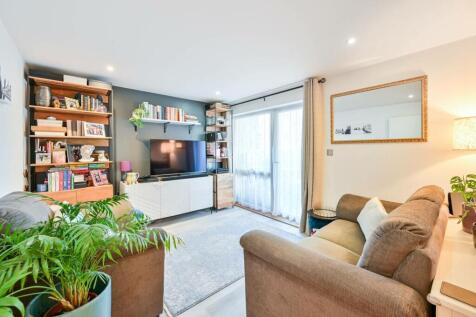 Freda Street, Bermondsey, London, SE16 2 bed flat for sale