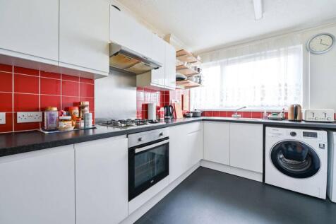 Canute Gardens, South Bermondsey... 3 bed flat for sale