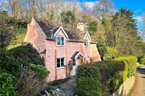 2 bedroom detached house for sale
