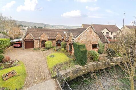 Cliff Street, Cheddar, Somerset, BS27 5 bed detached house for sale