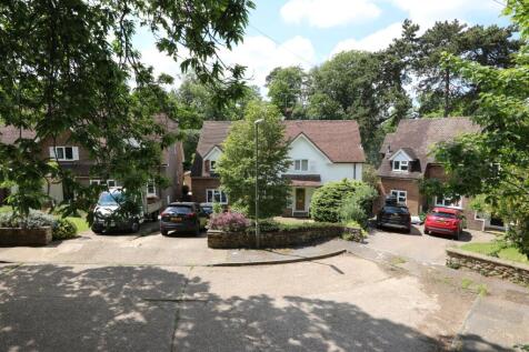 Summerhouse Close, Godalming GU7 4 bed detached house for sale