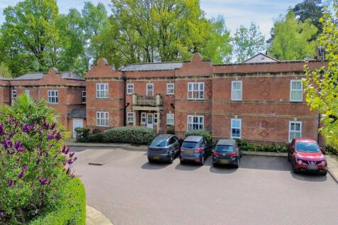 Franklin Court, Godalming GU8 1 bed flat for sale
