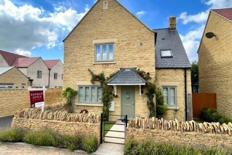 Maurice Gardens, Willersey... 4 bed detached house for sale