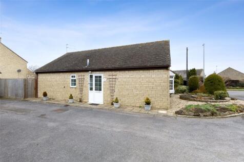 Morris Road, Broadway... 2 bed bungalow for sale