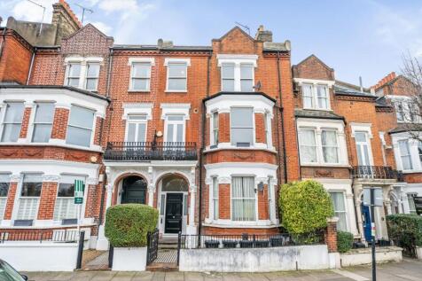 Wandsworth Common West Side, Battersea 2 bed flat for sale