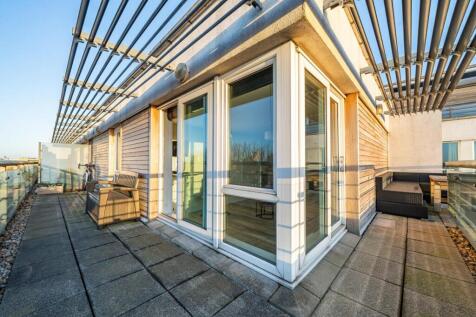 Phoenix Way, Wandsworth, London, SW18 1 bed flat for sale