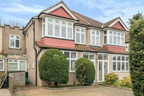 4 bedroom semi-detached house for sale