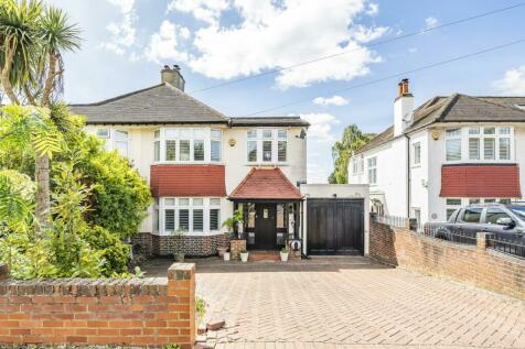 4 bedroom semi-detached house for sale