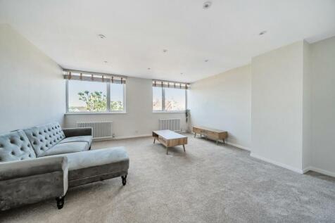 Holmdene Close, Beckenham 4 bed terraced house for sale